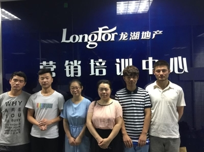 電氣學(xué)院深入走訪(fǎng)暑期產(chǎn)學(xué)合作教育學(xué)生，探索上海網(wǎng)絡(luò)交流新路徑